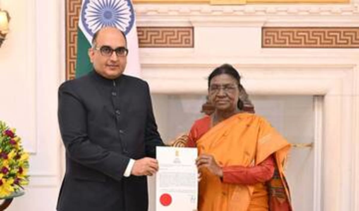 India Hits 7.7% Growth, Launches Private Rocket at 80 - Image 4