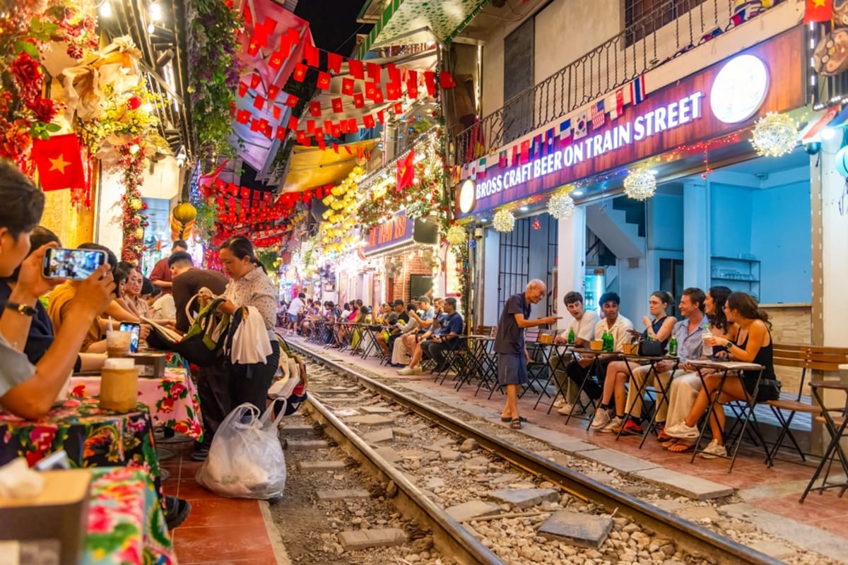 Vietnam Tourism Soars 15% in Race to Lead Southeast Asia - Image 2