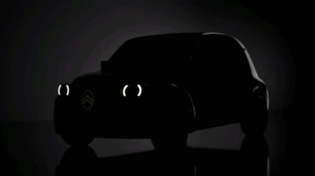 Citroën Revives Iconic 2CV as €15,000 Electric Car - Image 2