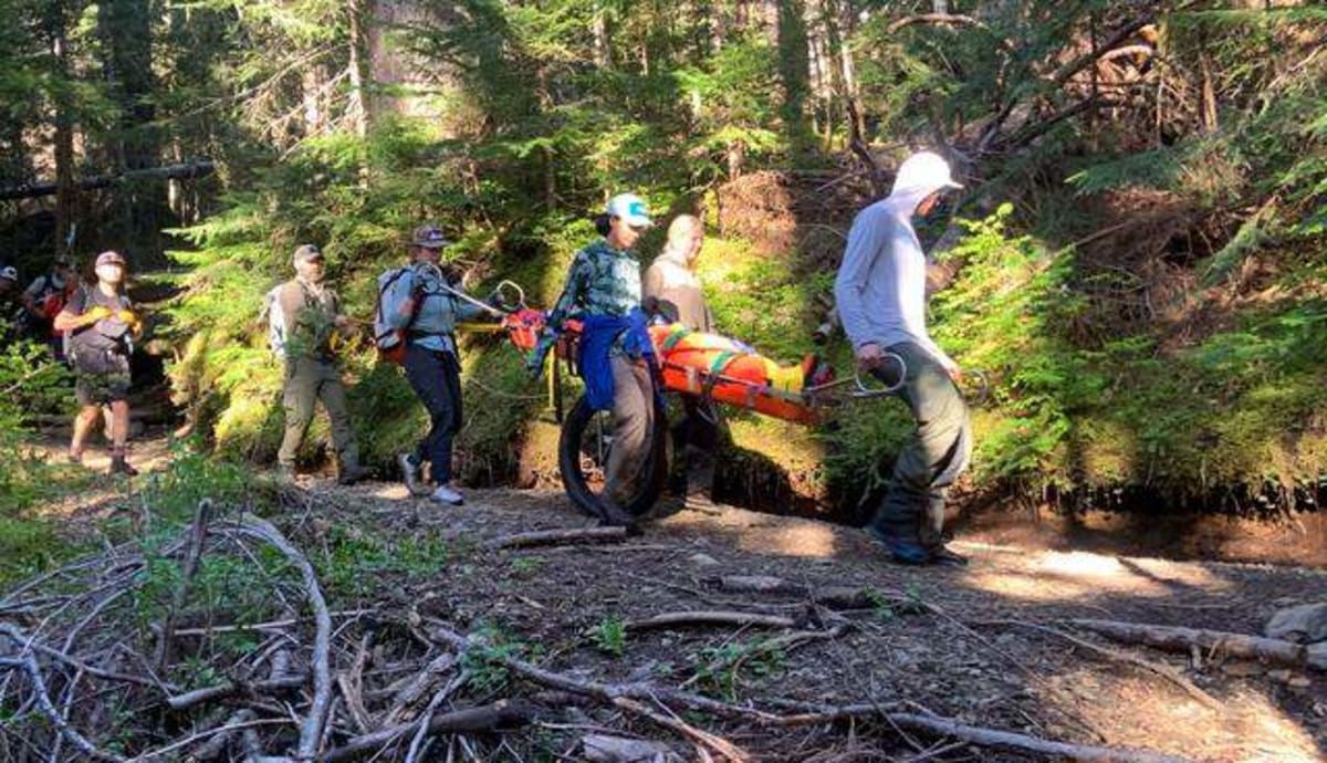 100 Volunteers Answer Every Mountain Rescue in Whatcom County - Image 3