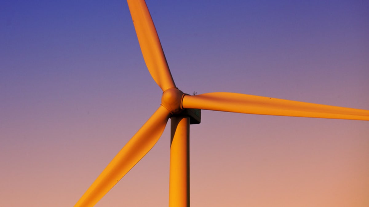 China Tests World's Largest Floating Wind Turbine - Image 2