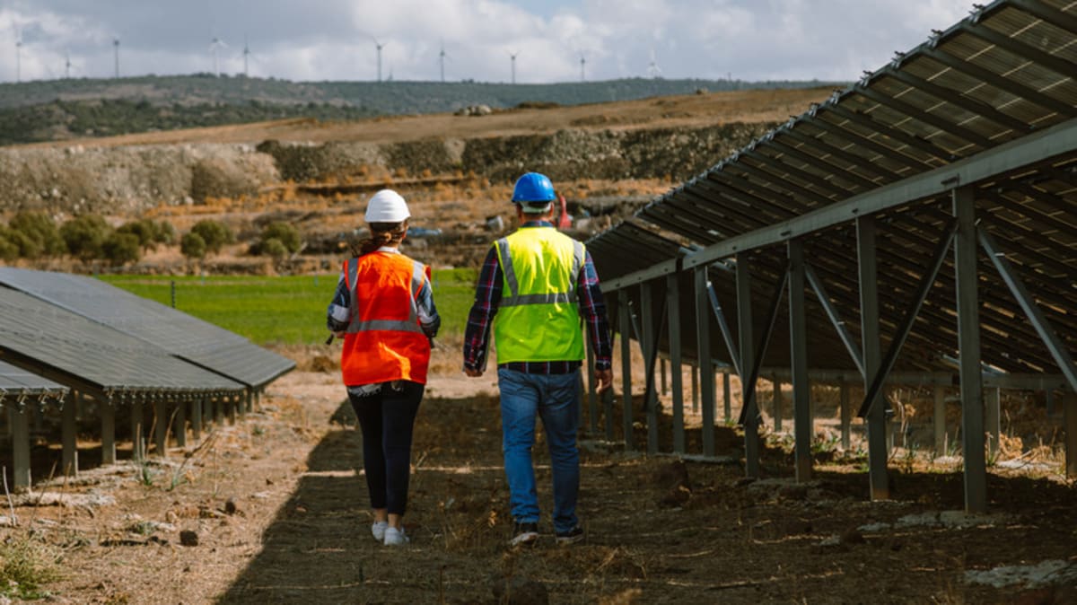 Arizona Solar Panels Save Farmworker Lives With Shade - Image 3