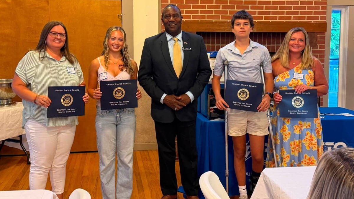 ** Hampton County Chamber of Commerce meeting celebrating scholarship winners and youth leadership delegates