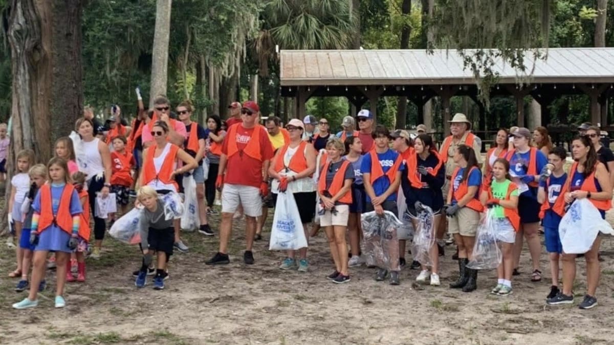 Bluffton's 37th River Cleanup Draws Thousands to May River