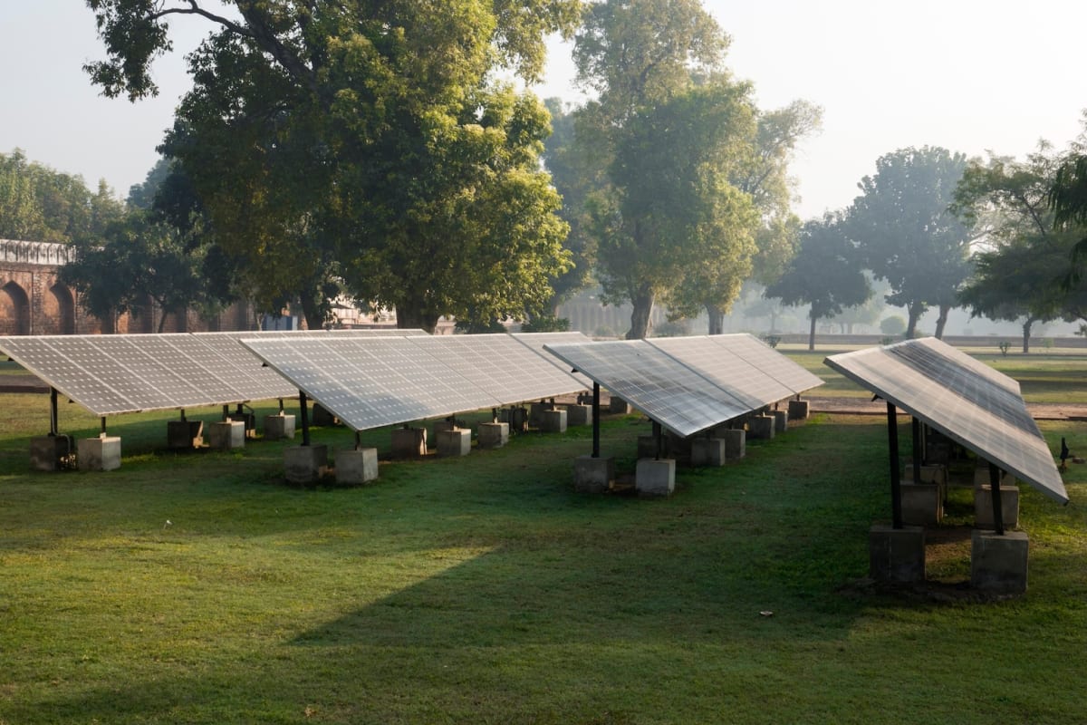 India's Clean Energy Surge Stops Power Emissions for 2 Years