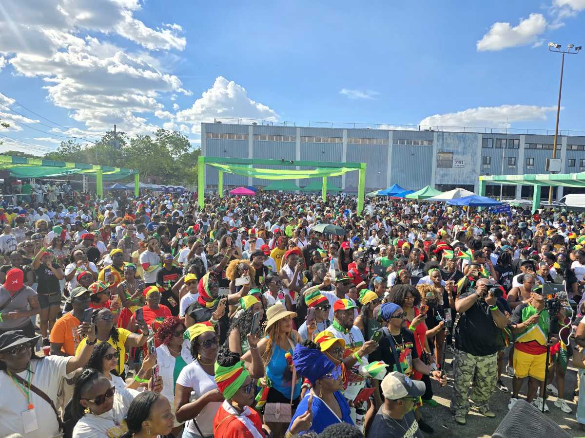10,000 Celebrate Guyana's 60th Independence in Brooklyn - Image 3