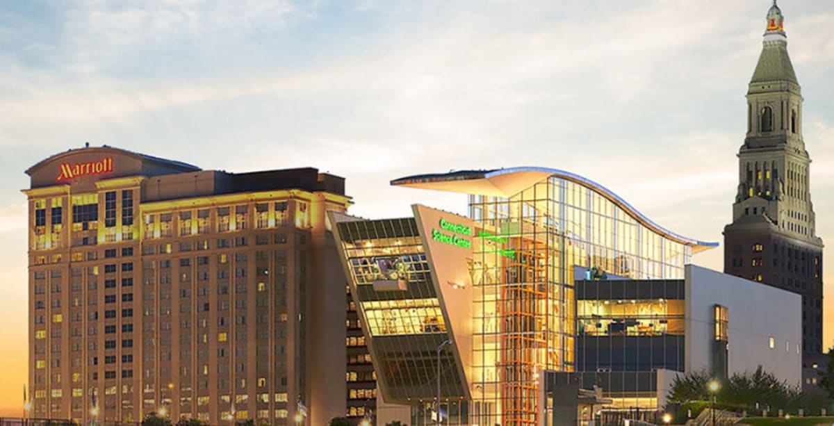 Students engaged in hands-on science experiments at Connecticut Science Center Innovation Lab opening ceremony