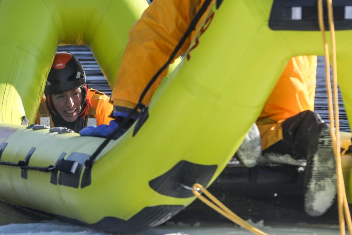 Alaska Firefighters Gain Ice Rescue Skills After Tragedy - Image 2