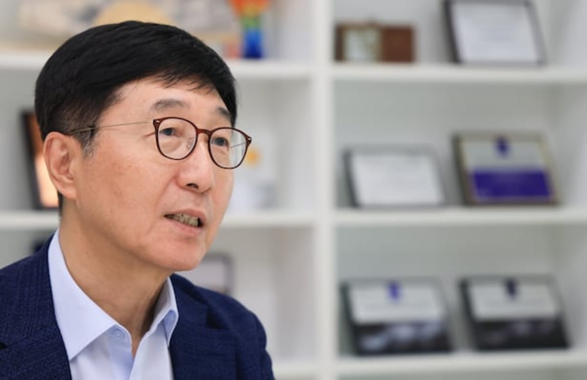 Korean Scientist's 'Dream Solar Cell' Powers AI's Future - Image 2