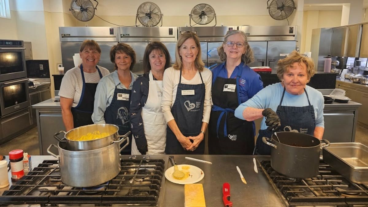 Dallas Volunteers Cooked 72,000 Meals for Sick Kids' Families