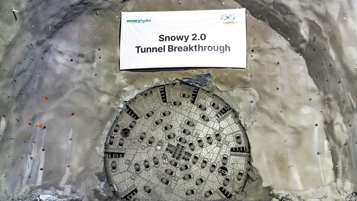 Giant Tunnel Machine Completes 6km Snowy 2.0 Journey