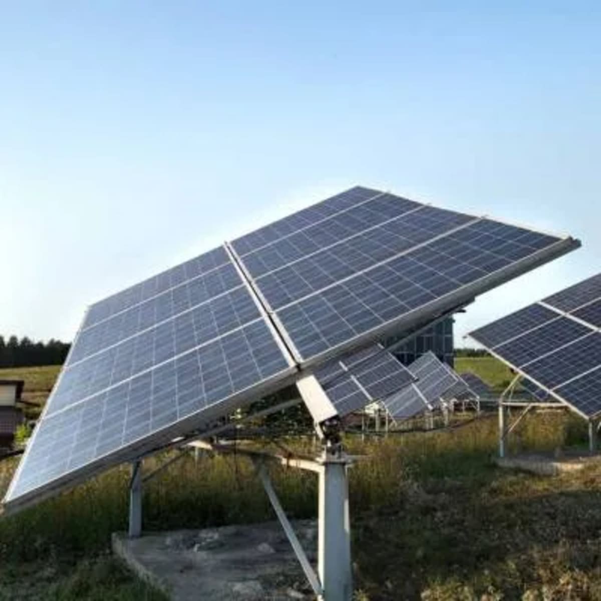 India Doubles Solar Power in One Year, Hits Record 44.61 GW