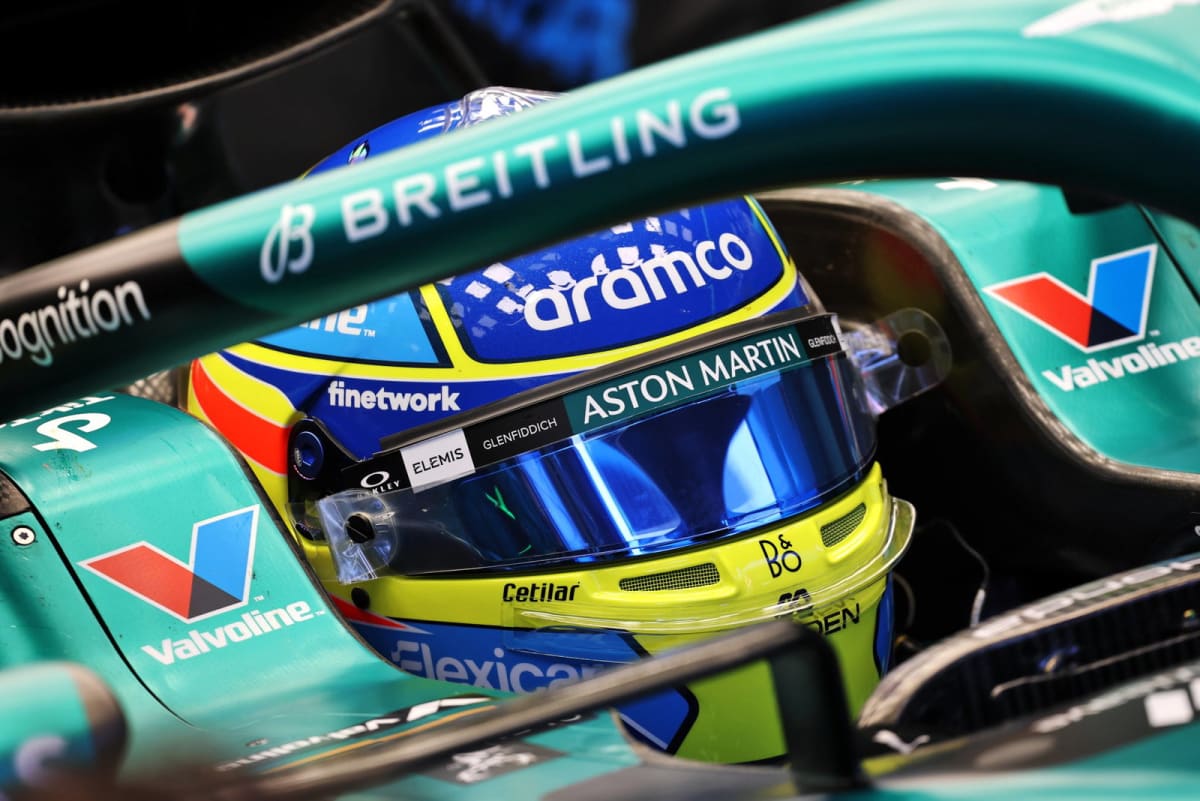 Hamilton's First Ferrari Win Overwhelms Champion With Fan Love - Image 4