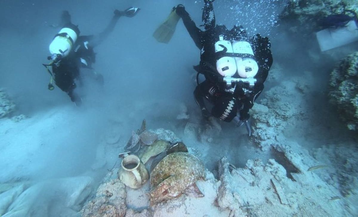 Croatian Divers Find Byzantine Gold Treasure in Shipwreck - Image 2