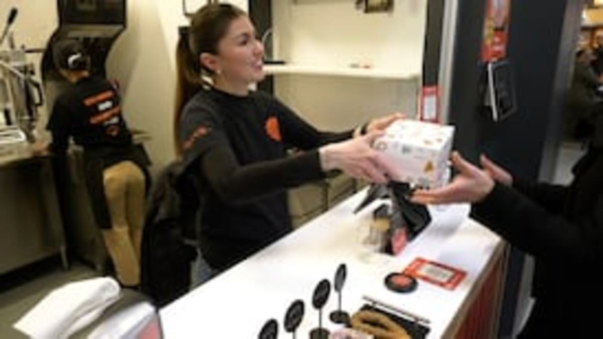 Mexican Couple Builds Churro Empire in Two Years - Image 4