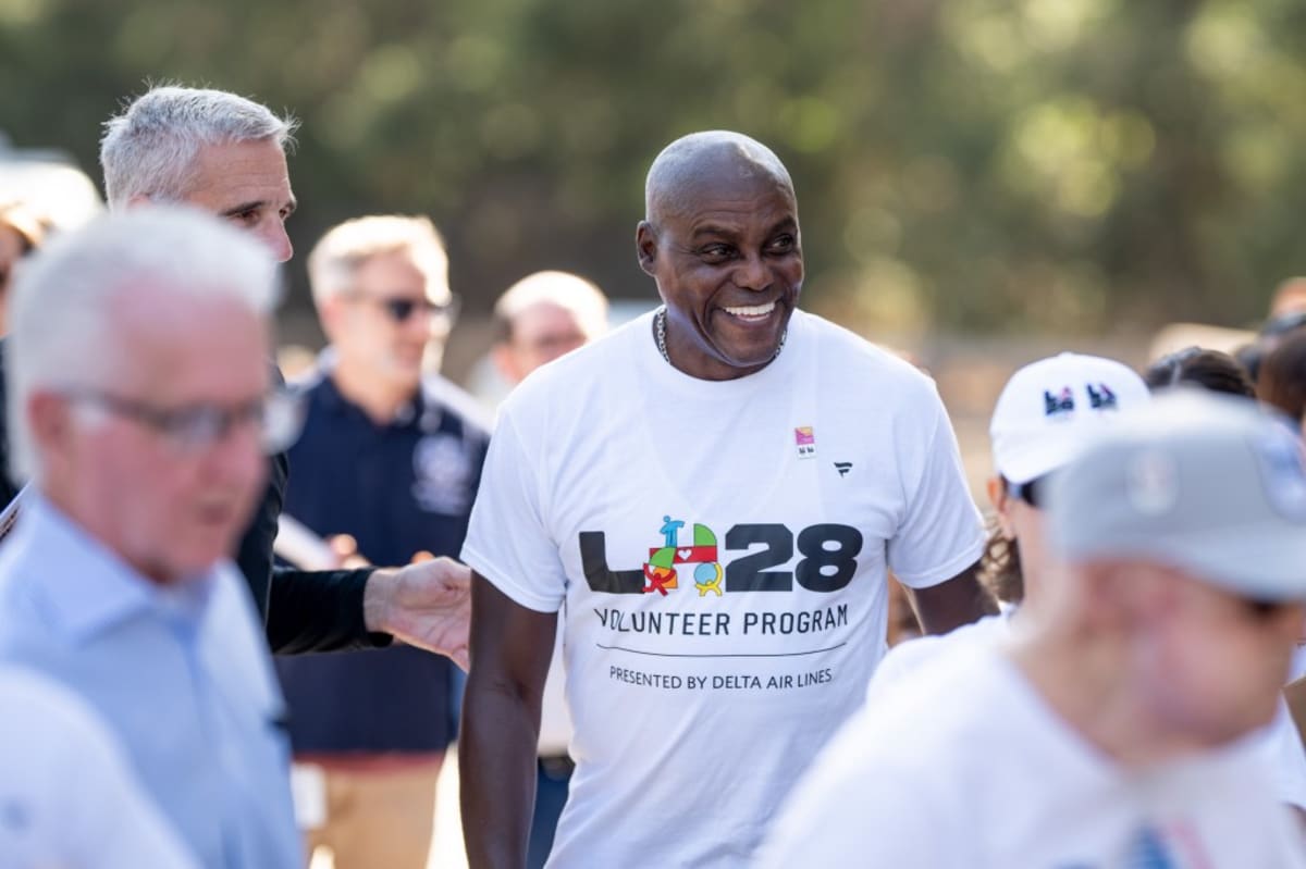 Olympic legend Carl Lewis speaks at Griffith Park recruiting volunteers for 2028 Los Angeles Games