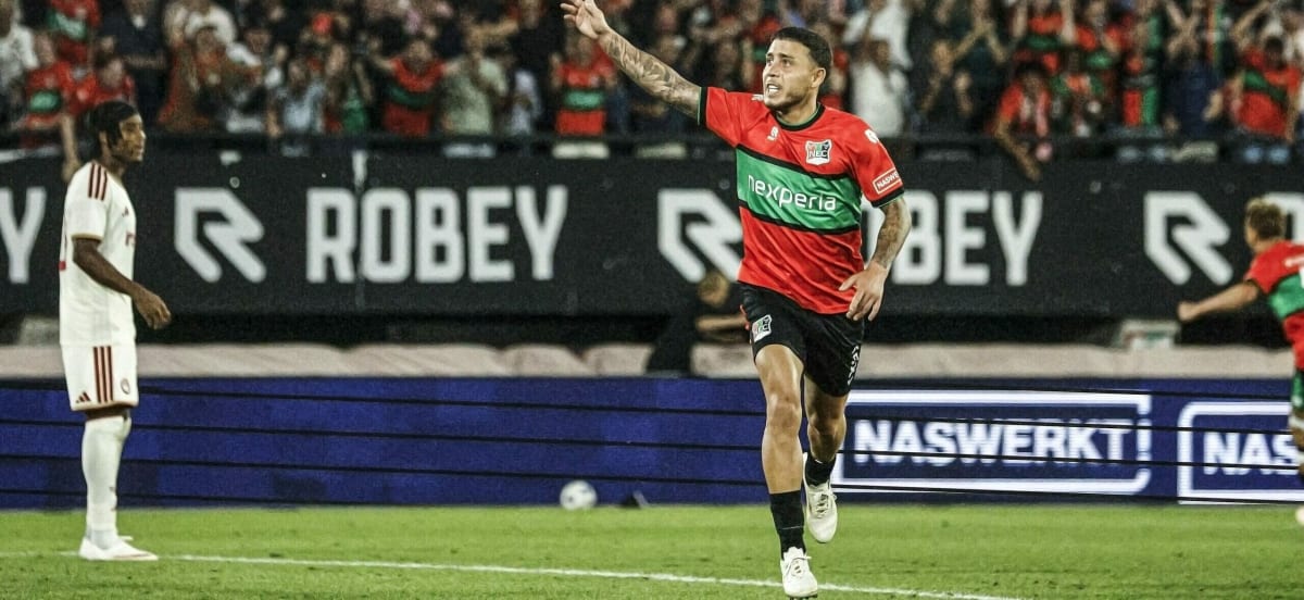 Emre Mor celebrating after scoring the winning goal for NEC Nijmegen against Olympiacos