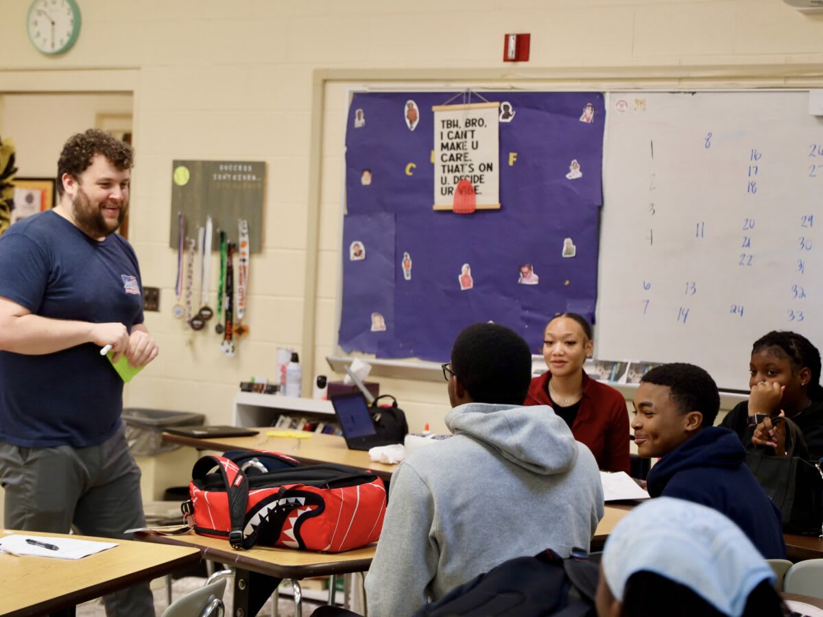 Ex-Paramedic Wins $2K Award for Teaching Civics in NC - Image 3