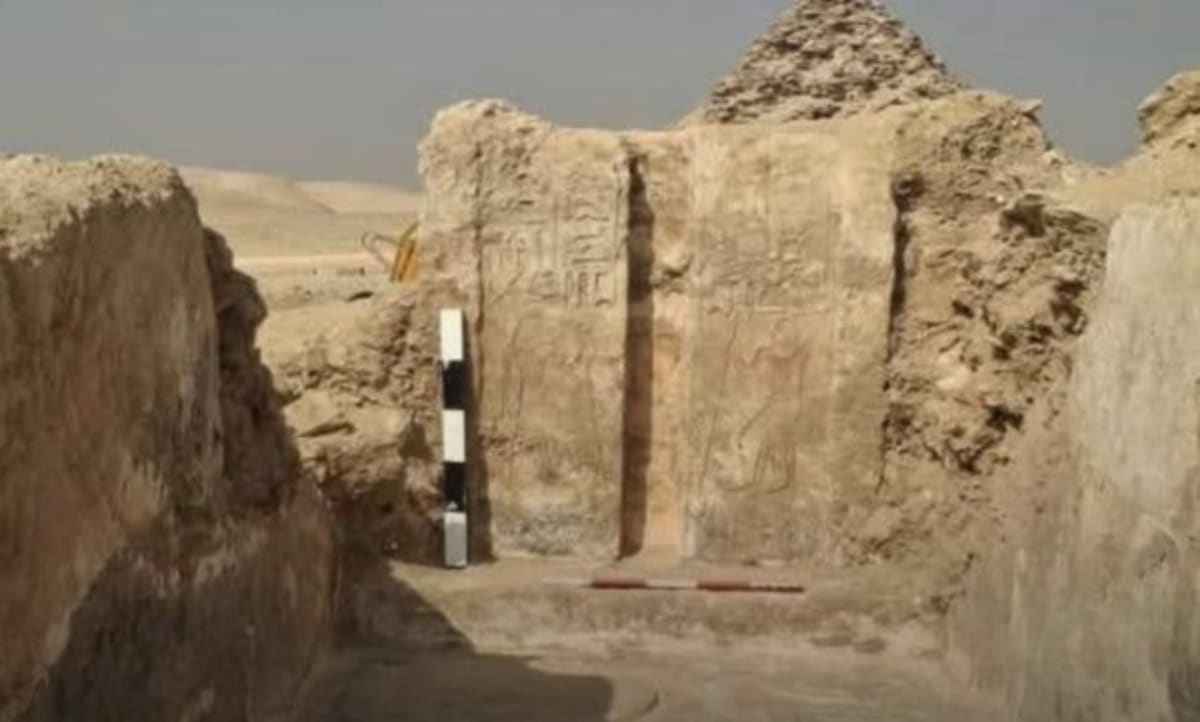 Ancient alabaster ritual objects and hieroglyphic inscriptions discovered in Egyptian tomb at Saqqara