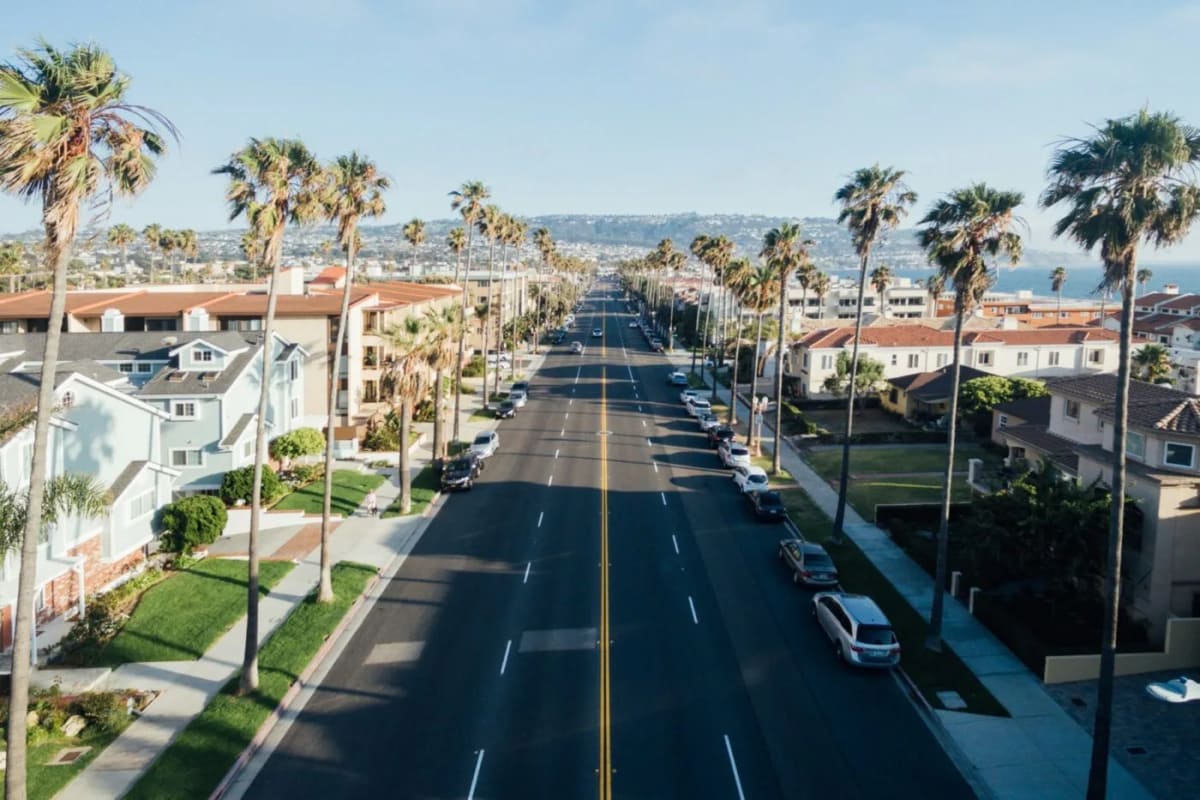 California Cuts Red Tape to Speed EV Charging Across State - Image 2