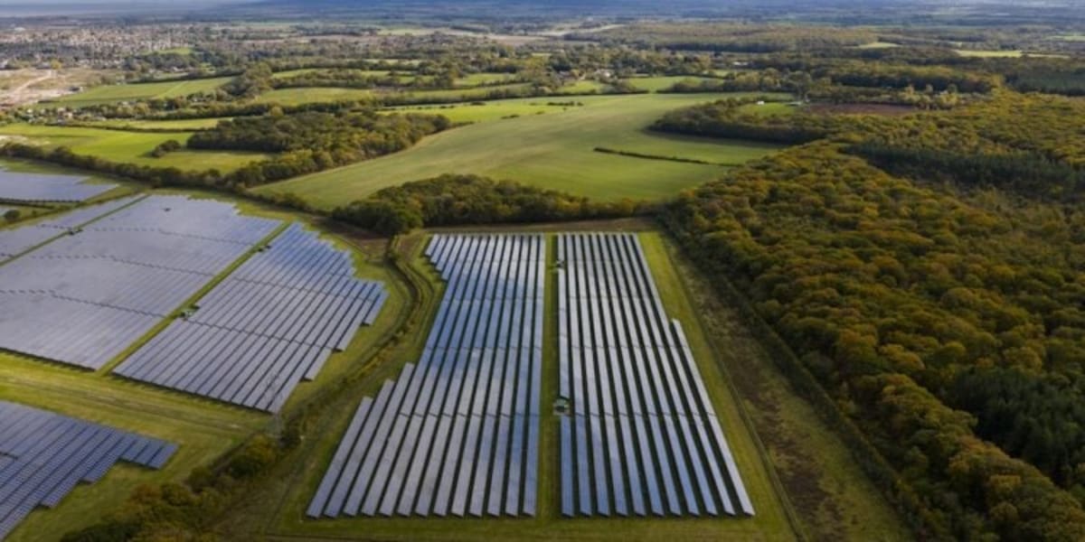 UK Renewables Hit 52.5% of Electricity in 2024 - Image 2