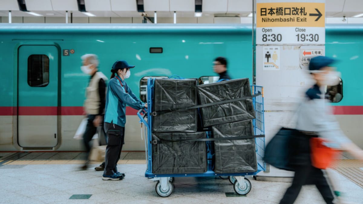 Amazon Japan Ships Packages on 200 MPH Bullet Trains - Image 2