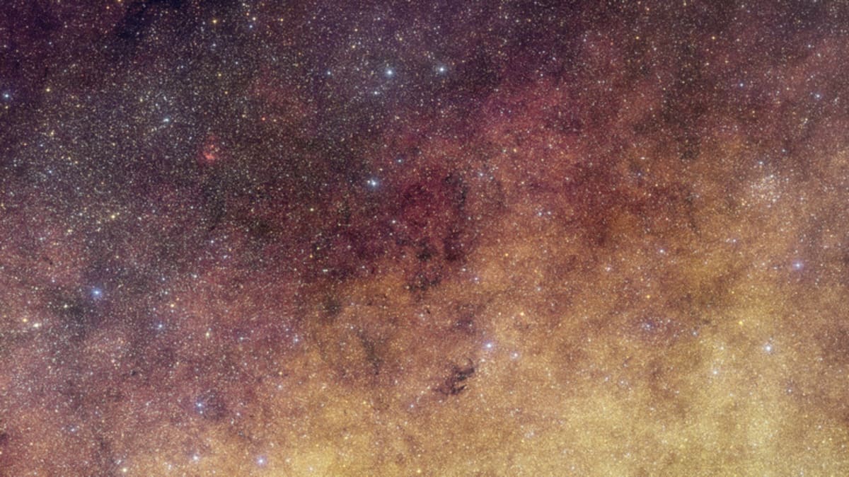 Euclid Telescope Maps Milky Way's Heart for NASA Mission - Image 2