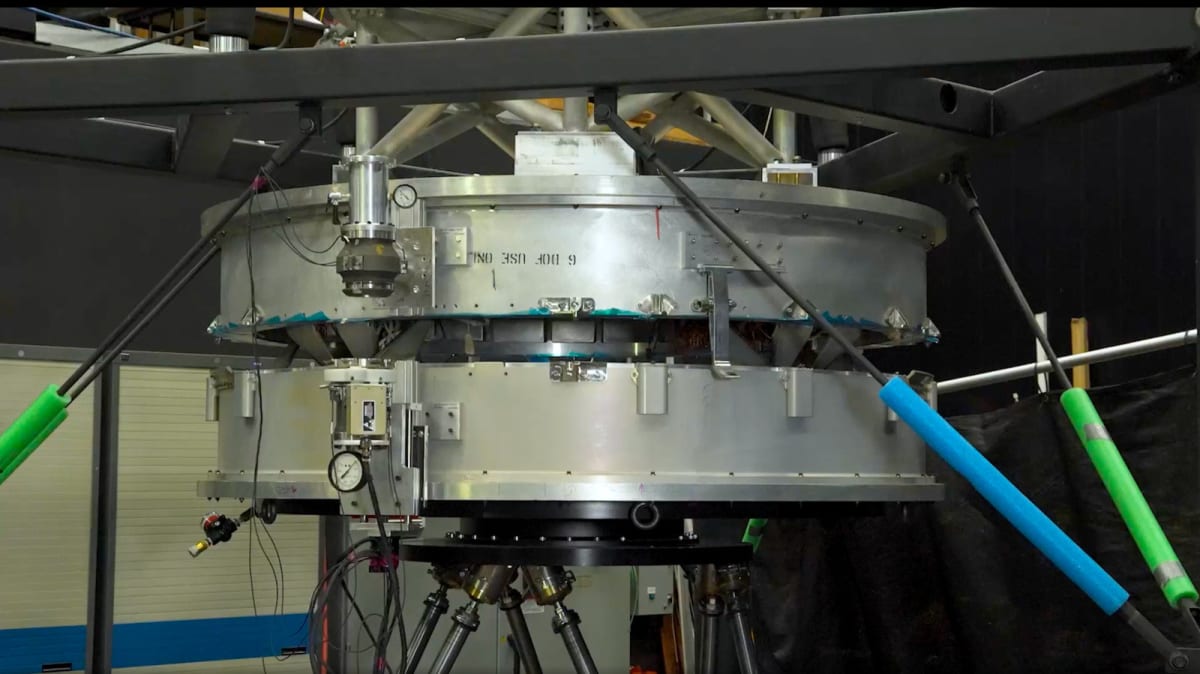 NASA cryocoupler device being tested for in-orbit spacecraft refueling capabilities at Marshall Space Flight Center