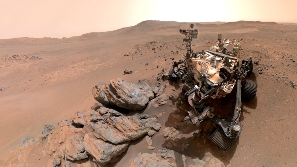 NASA Rover Explores Mars' Oldest Rocks in 5-Year Mission