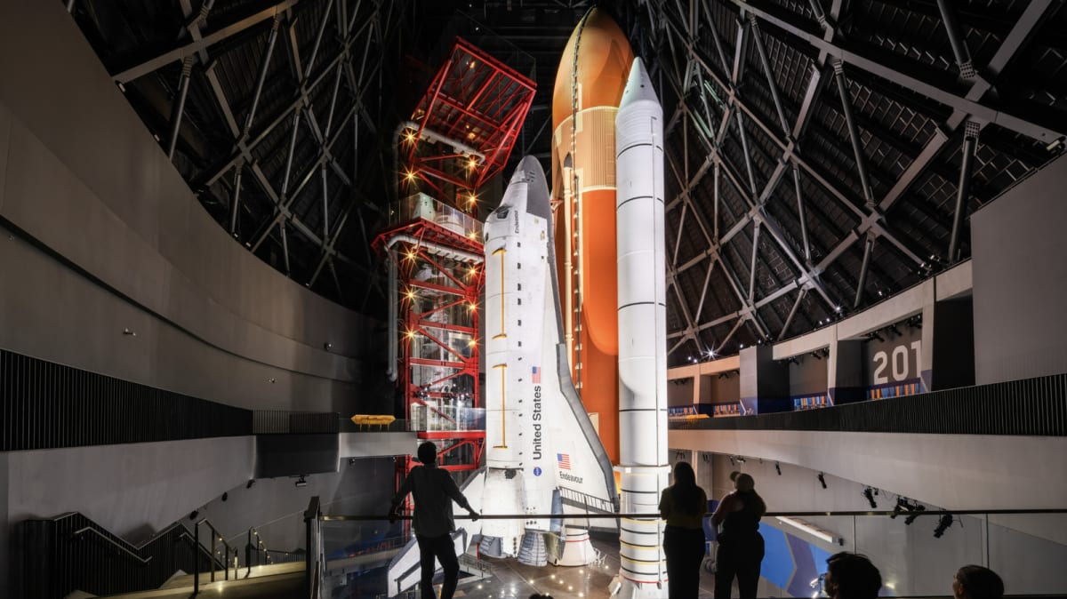 Space Shuttle Endeavour Goes Vertical in LA This November