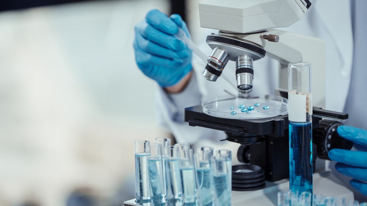 Cambridge Tests First AI-Designed Vaccine in Humans