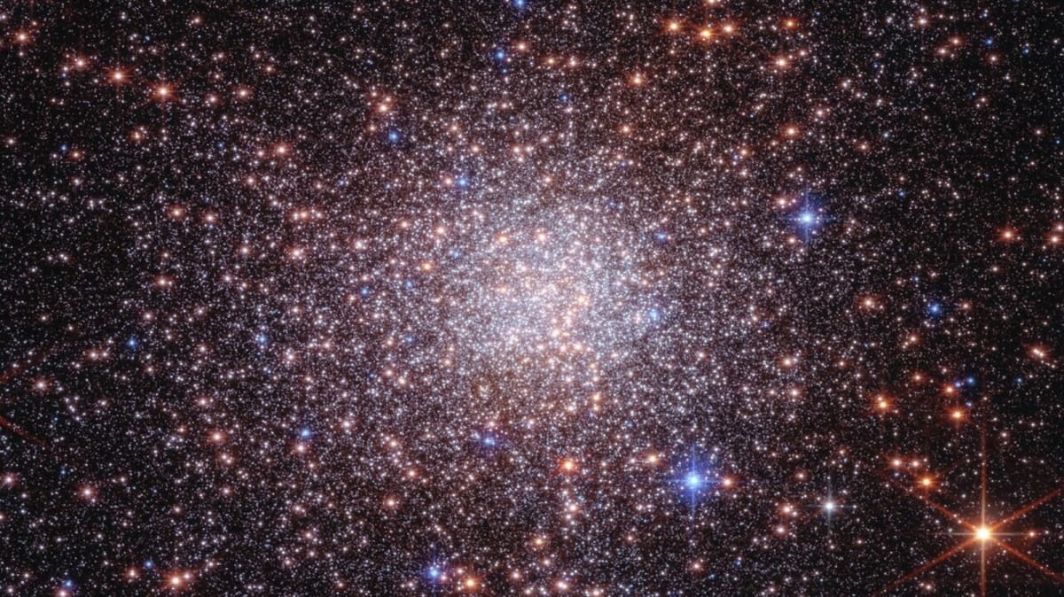 Webb Telescope Finds Ancient Stars That Built Our Galaxy