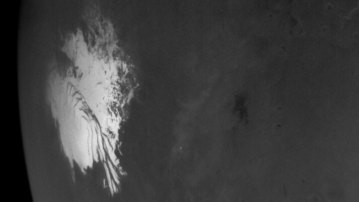 NASA's Psyche Spacecraft Captures Stunning Mars Photos