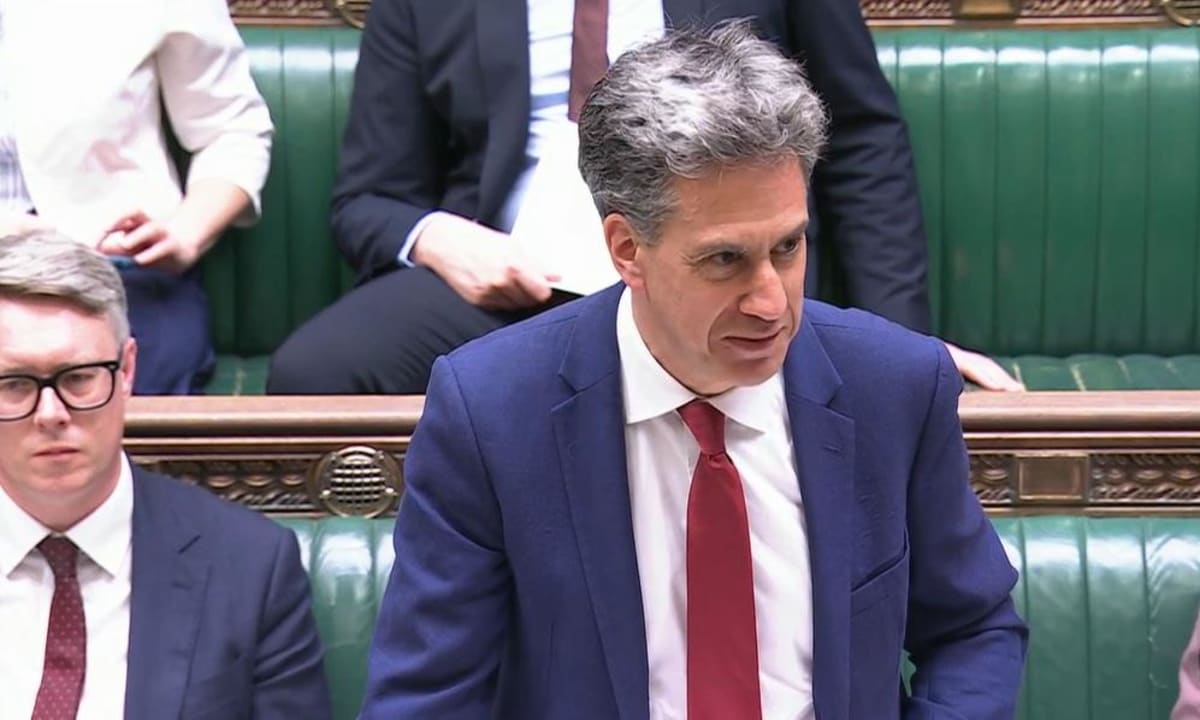 UK Targets 87% Emissions Cut by 2040 in Historic Climate Plan