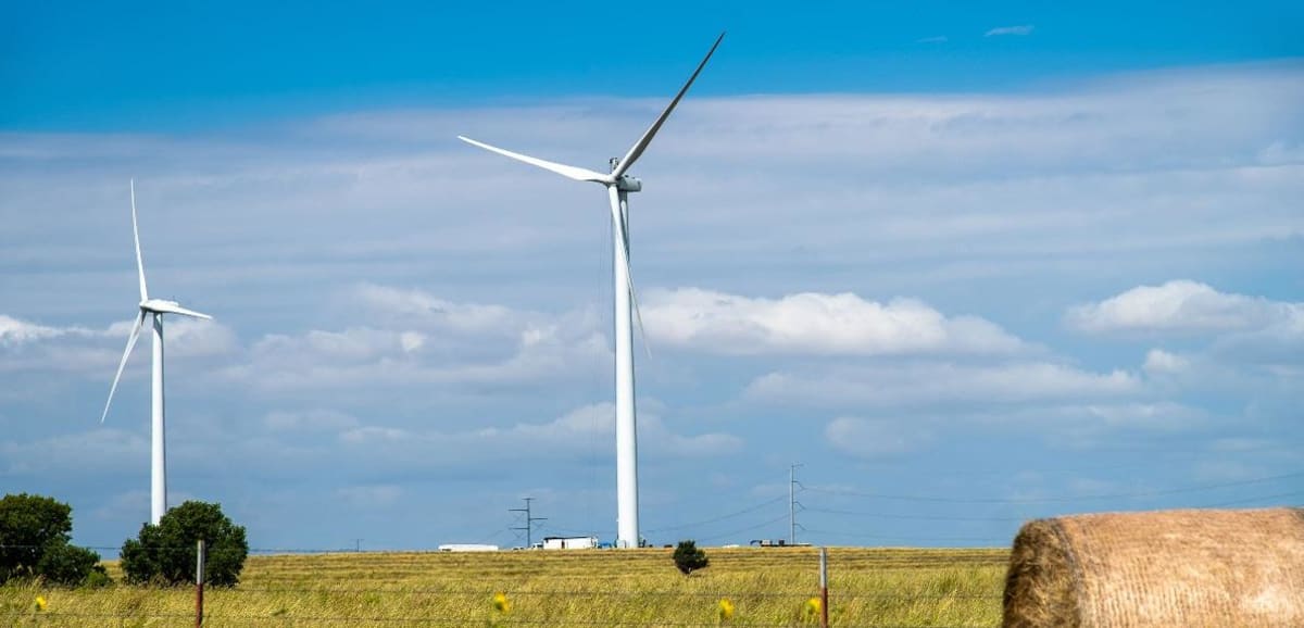 Clean Energy Fund Raises Record $1.8 Billion for Power Grid