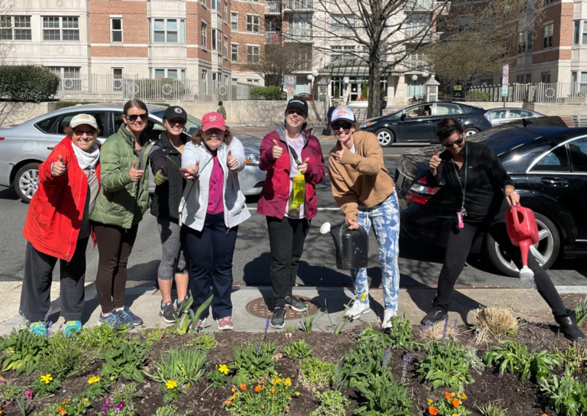 DC Neighborhood Unites in Wave of Volunteer Opportunities