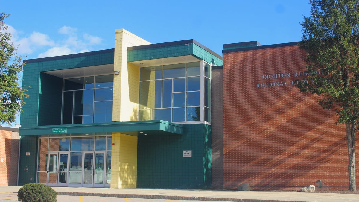 50 Students Earn AP Scholar Awards at Massachusetts School