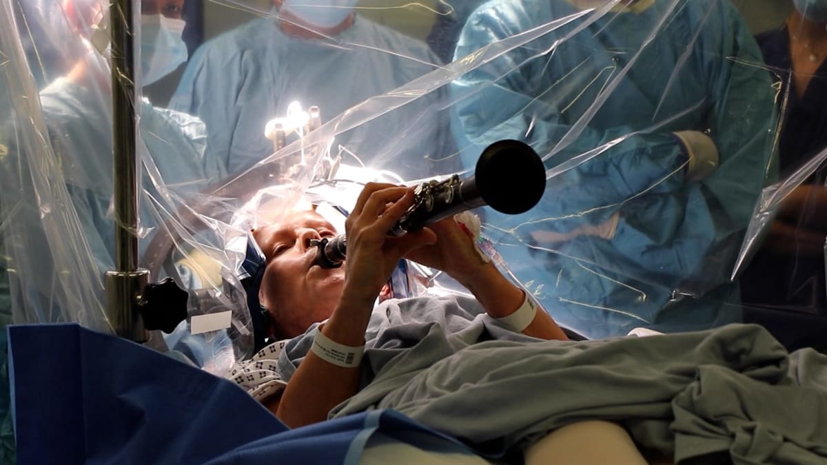 Rebecca King-Crews Beats Tremors With Brain Ultrasound - Image 2