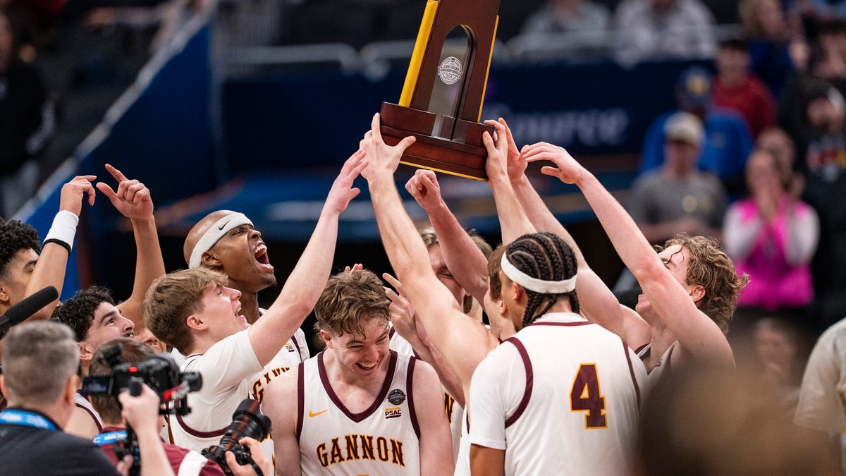 Gannon Wins First NCAA Championship After 3-Win Season