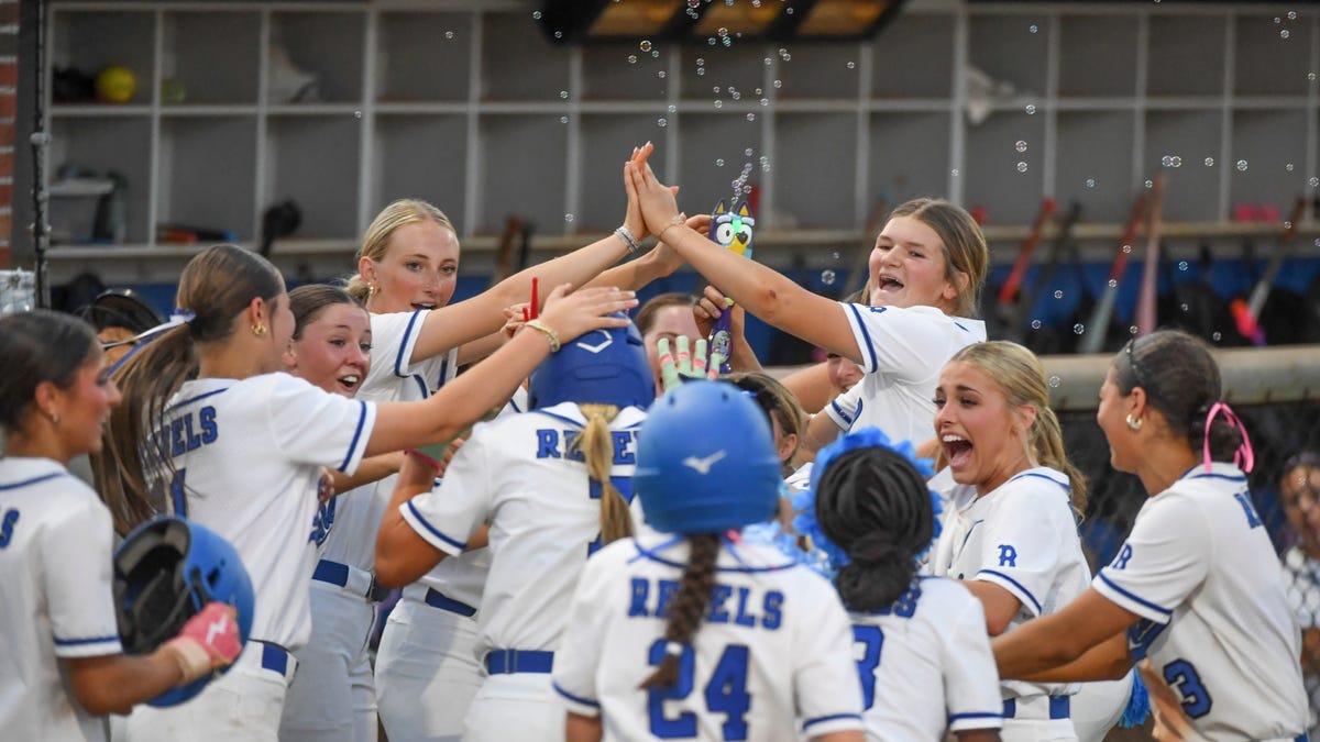 Byrnes Softball Eyes Second Straight State Championship