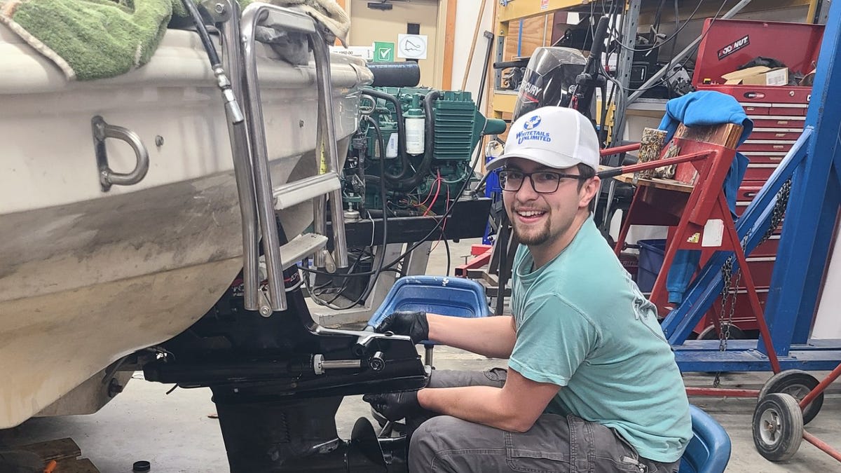 Michigan Boat School Gets $5K Match for Student Scholarships