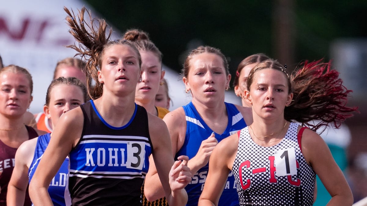 Wisconsin Teen Shatters State Record in 200-Meter Dash