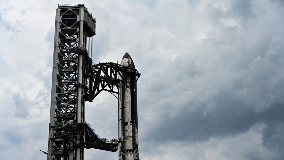 SpaceX Starship Makes First Intact Ocean Landing