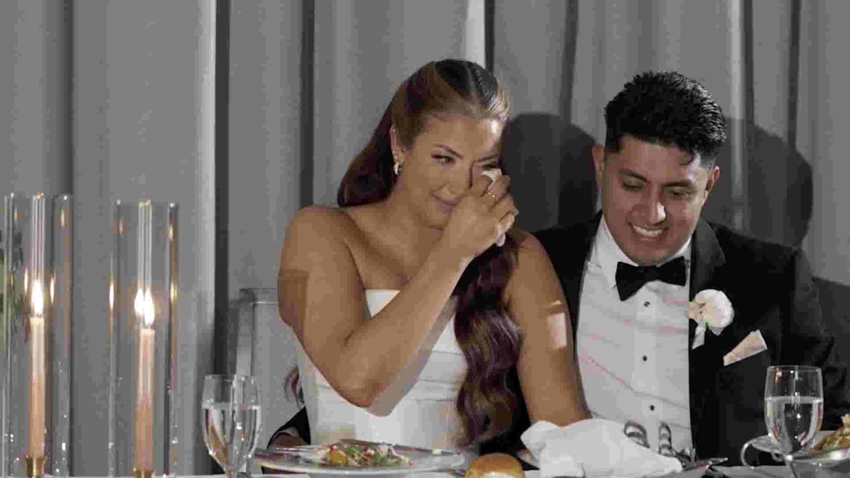 First-Graders Surprise Teacher at Her Wedding Reception