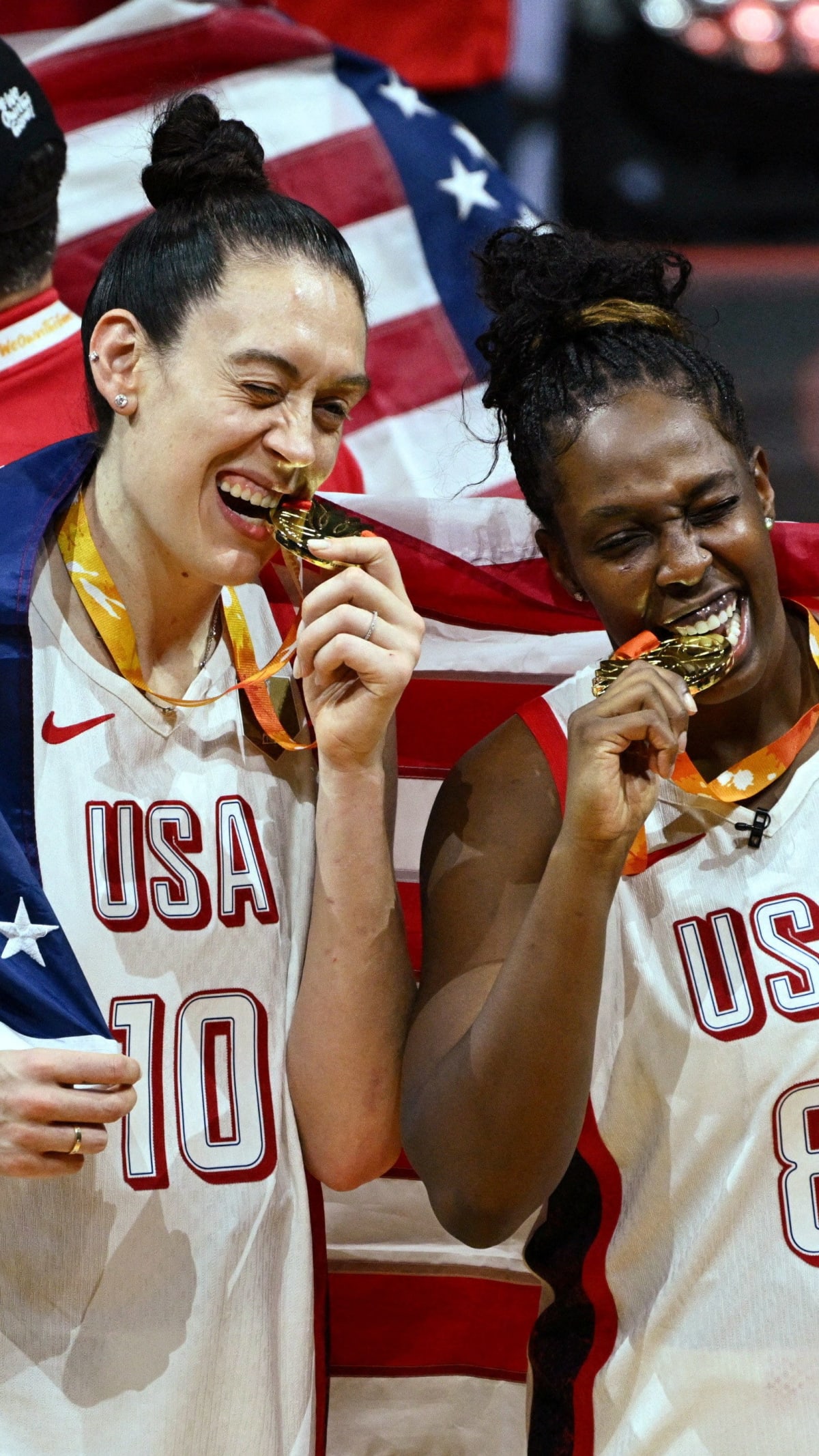 Team USA Rallies From 14 Down, Wins 5th Straight Gold - Image 2