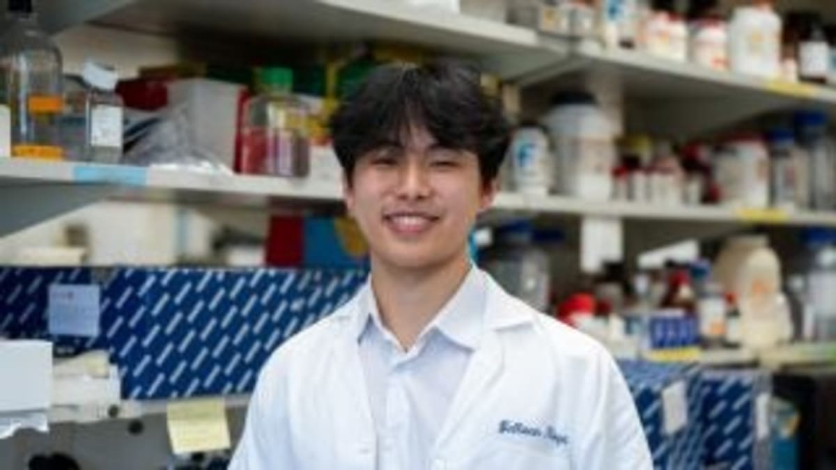 Georgetown Junior Wins Goldwater for Brain Disease Research - Image 5