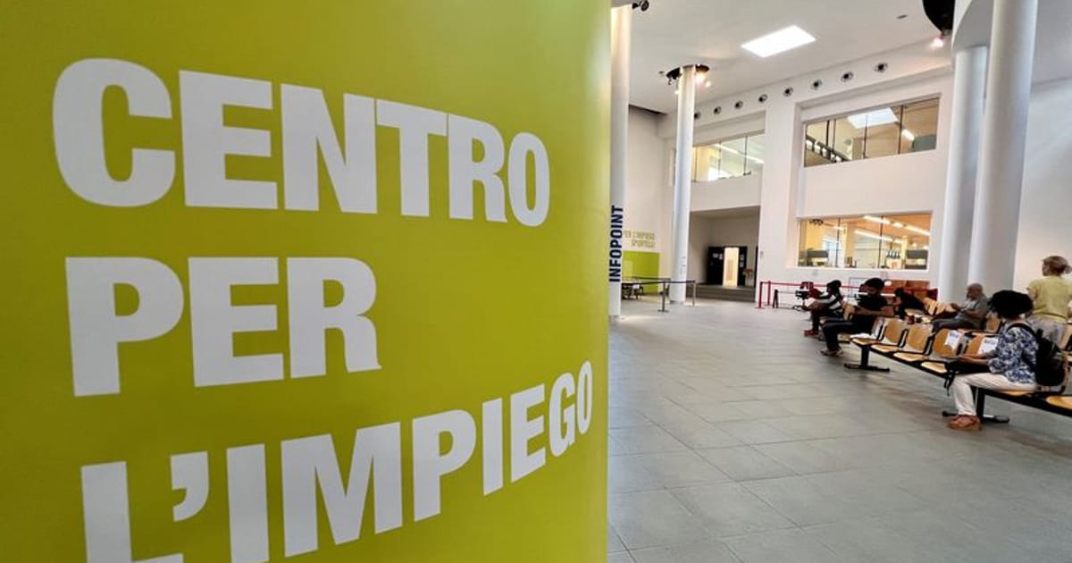 Italy Hits 20-Year Low in Youth Unemployment at 16.9%