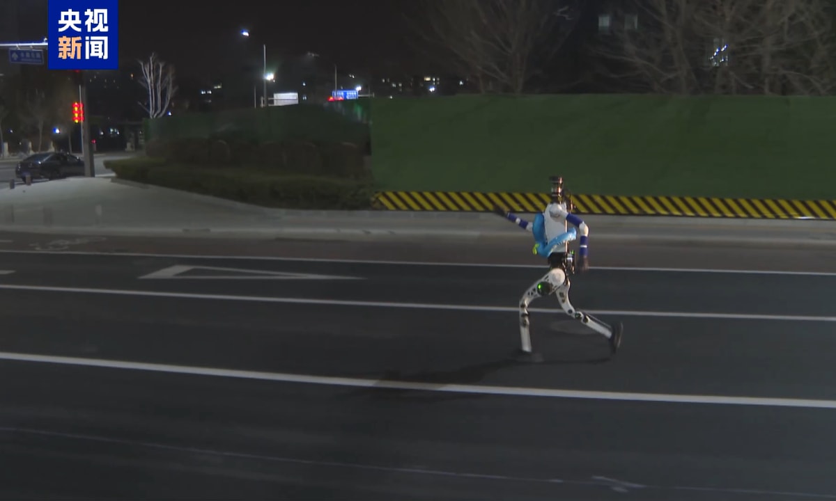 Beijing Robots Run Half Marathon Solo in 2026 Upgrade