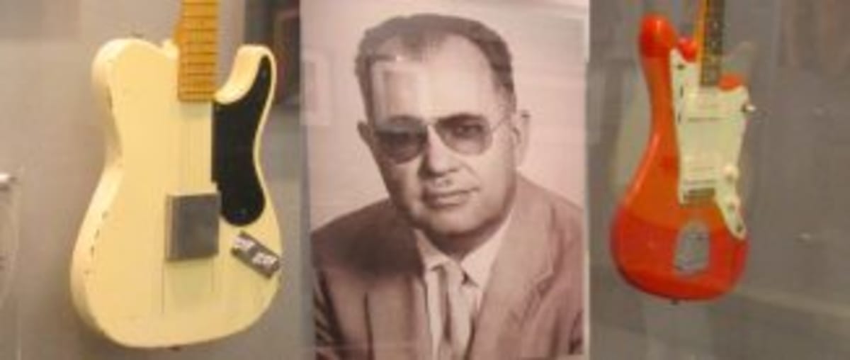 Elvis Presley's 1956 Double-Hit Broke a 36-Year Record - Image 4
