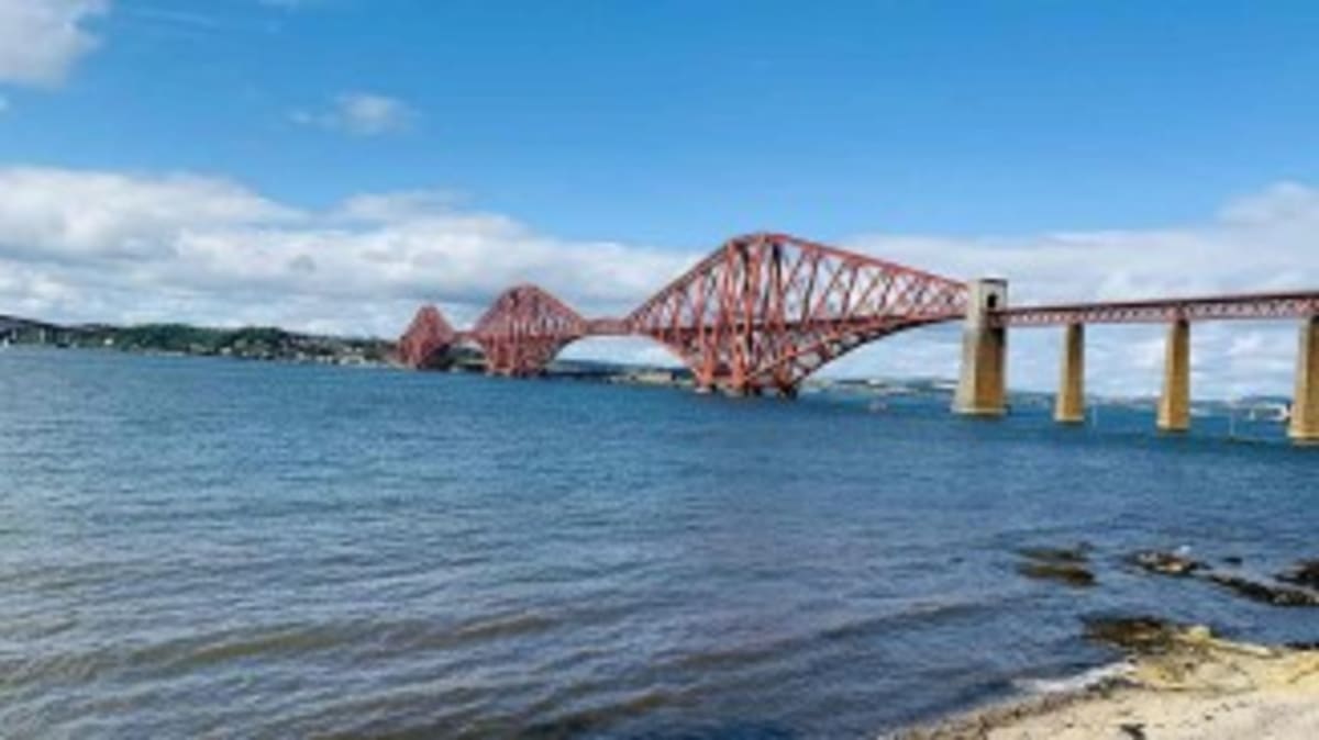 Kenny Dalglish: Soccer Legend Turns 75 and Still Inspires - Image 5